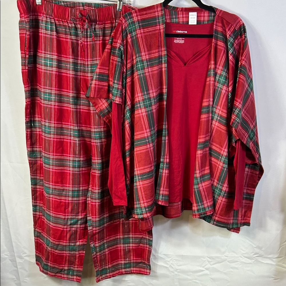 Liz Claiborne Red and Green holiday Plaid Pajama 3 Piece Set with Cape Size 1X